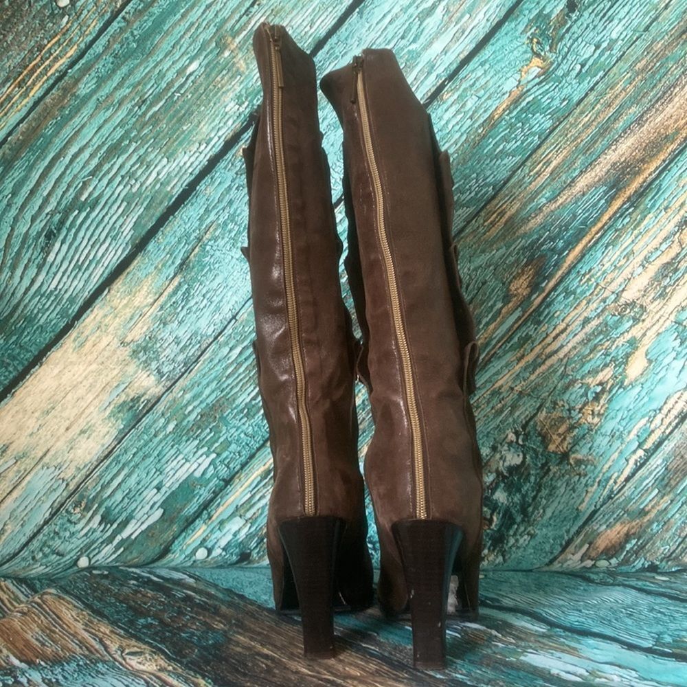 Women's Brown High-Heel Knee Boot - Picture 4 of 5